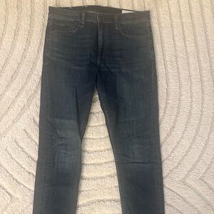 Rag & Bone jeans. 33w & 32l. 
Great condition.